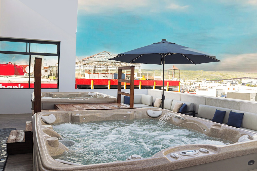 Hotel Wellintown in Tijuana, Mexico