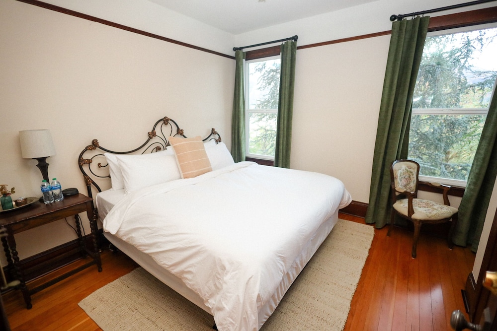 The Lyle Hotel - photo 20