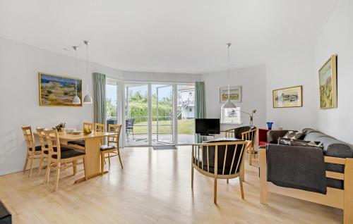 Lovely Apartment In Gudhjem With Wifi — 4-Star Luxury Hotel in None, Denmark
