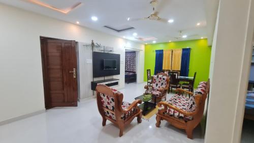 Kamalam 3BHK Villa 1AC and 2 Non AC Bedrooms — 4-Star Luxury Hotel in Coimbatore, India