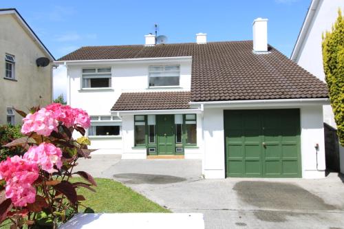 The Village House On Wild Atlantic Way Clarinbridge Village — 4-Star Luxury Hotel in Gaillimh, Republic of Ireland