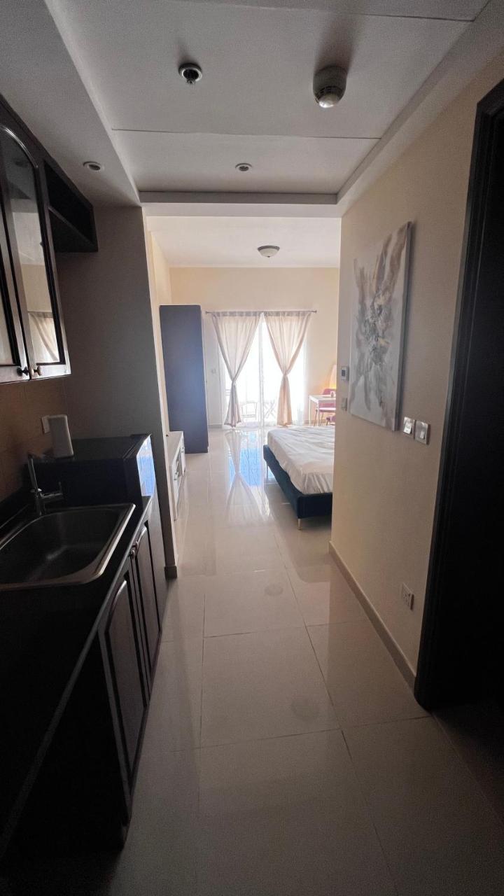 Full Sea View Studio High Floor — 4-Star Luxury Hotel in Ras Al Khaimah City, United Arab Emirates