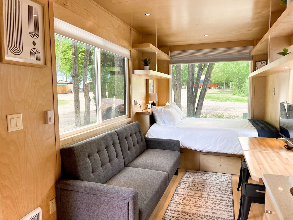 Cedar Creek Lodging & RV Park - photo 21