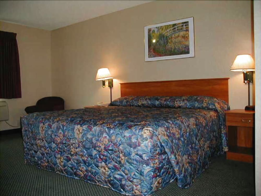 Renton Inn - photo 4