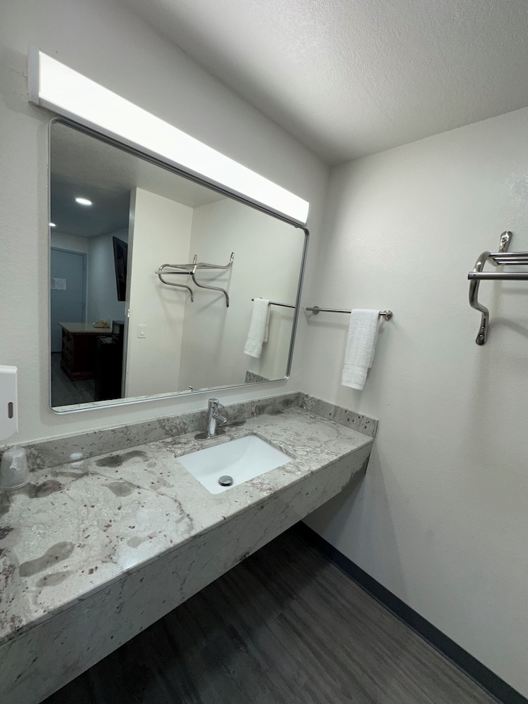 Motel Santa Cruz - photo 44