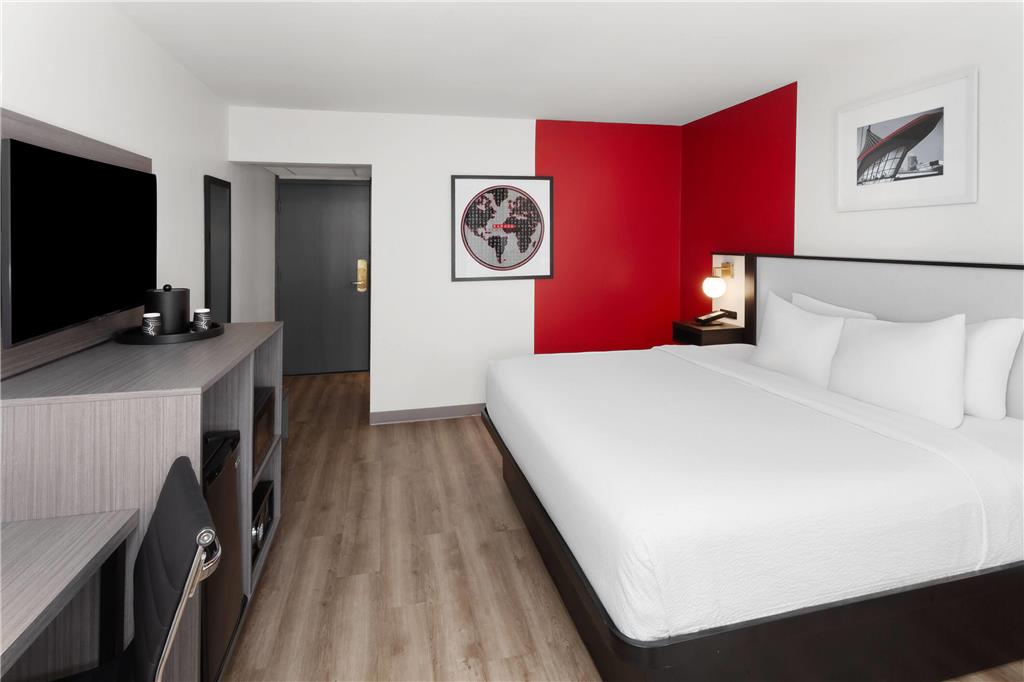 Ramada by Wyndham Milwaukee - photo 14