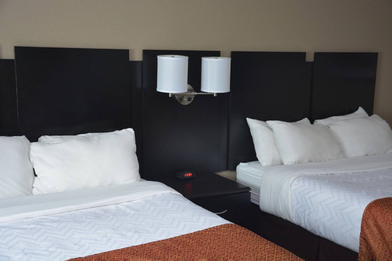 Roosevelt Inn and Suites - photo 51