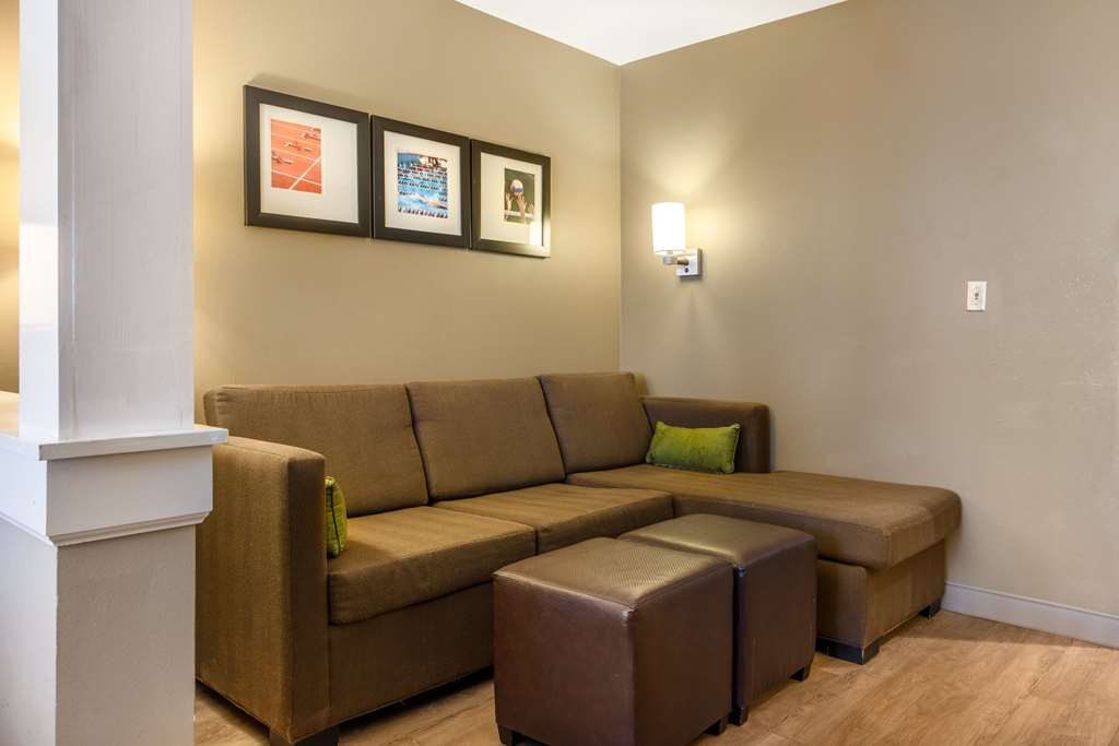 Comfort Inn & Suites at CrossPlex Village - photo 16