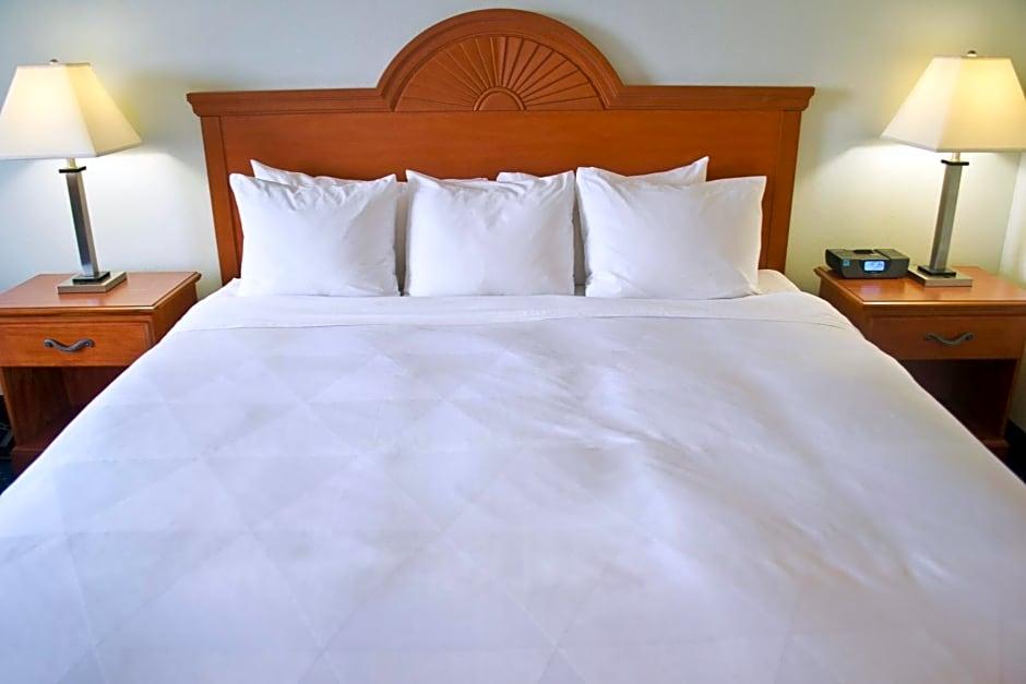 Thousand Hills Resort Hotel - photo 34