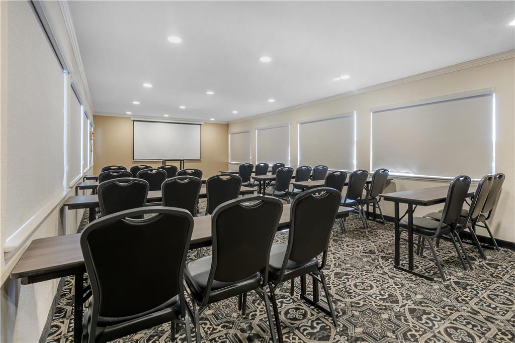 Best Western Plus Inn of Hayward - photo 39