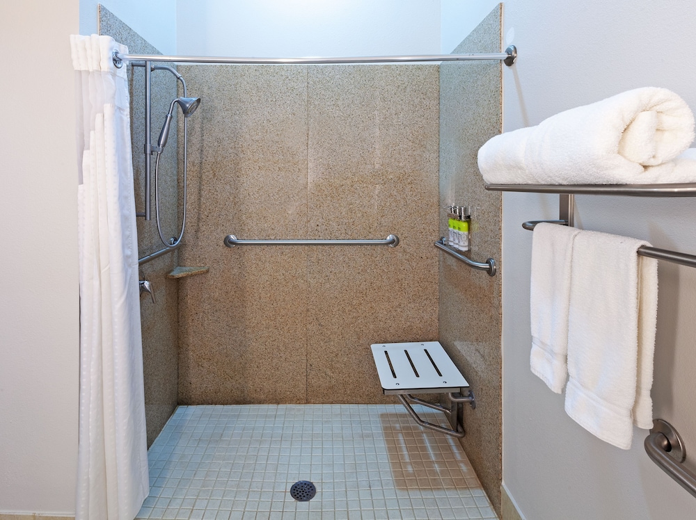 Holiday Inn Express & Suites Shreveport South Park Plaza by IHG - photo 9