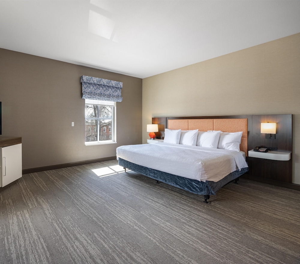Hampton Inn & Suites Logan - photo 21