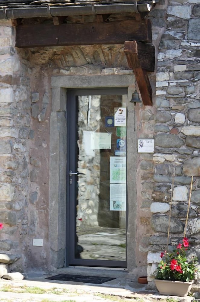 B&B Eremo Gioioso — 4-Star Luxury Hotel in Pontremoli, Italy