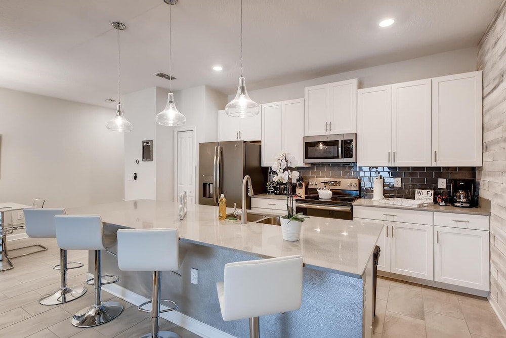 4802 LL Dream Getaway Luxury Townhome w Pool - photo 70
