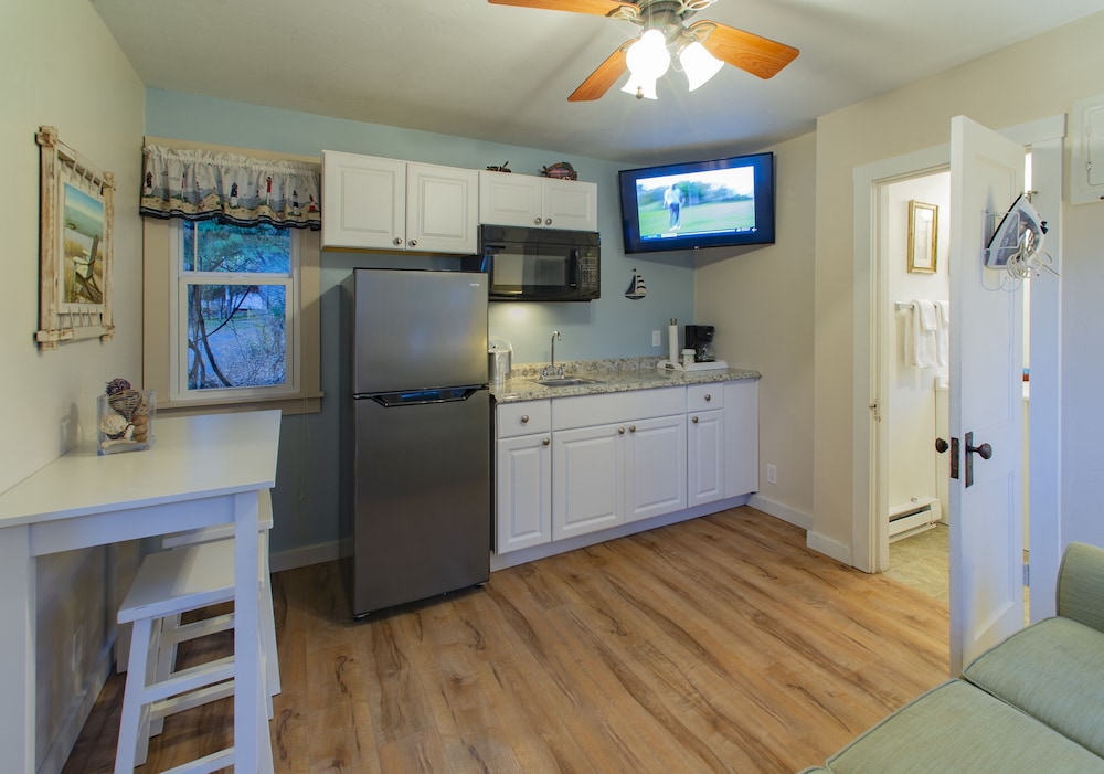 Edgewater Resort - photo 82