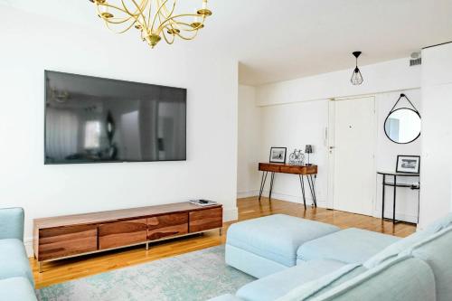 Appt with Eiffel Tower view at Paris La Defense in Puteaux, France