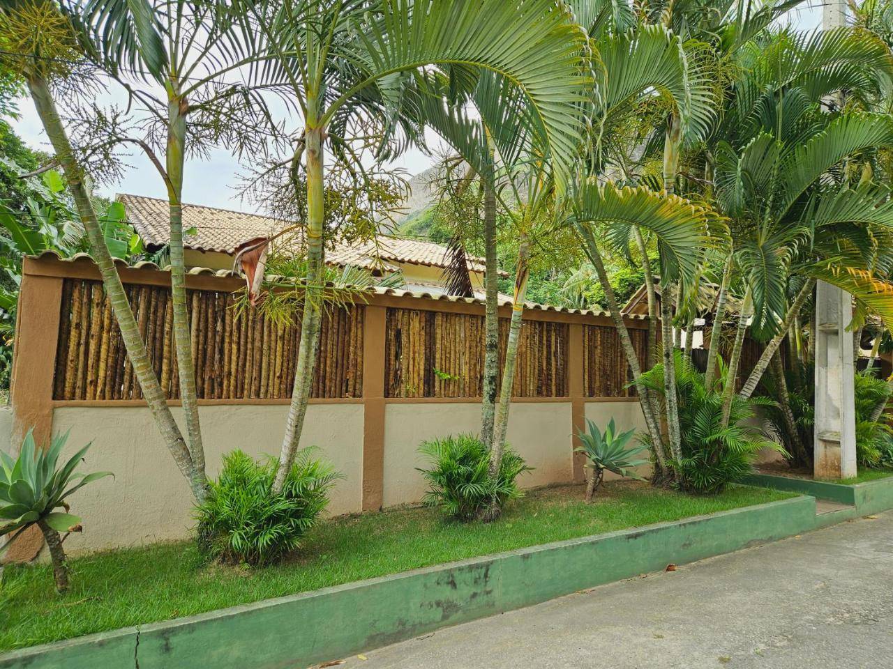 Casarão no Recanto de Itaipuaçu in Marica, Brasil