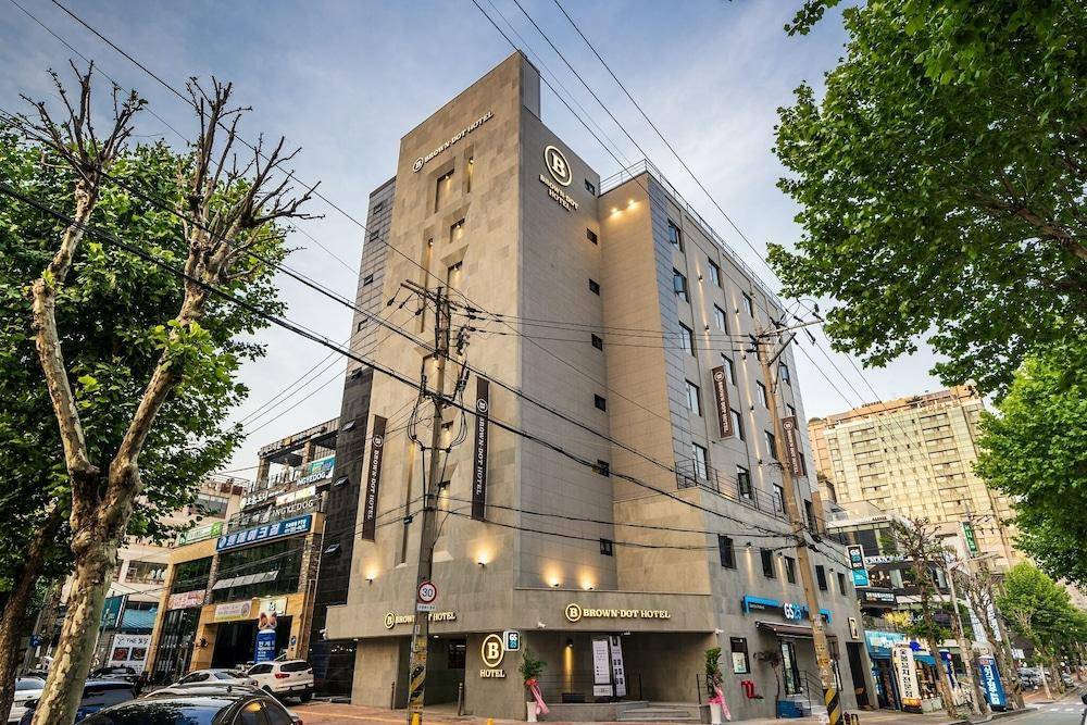 Brown Dot Hotel Suwon - last minute hotel in Suwon