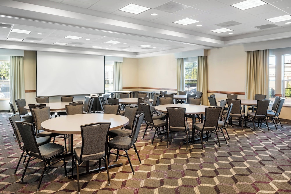 Residence Inn by Marriott Springfield - photo 25