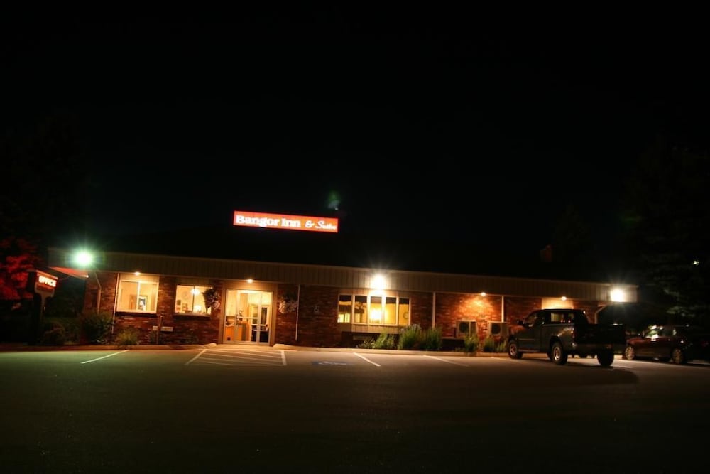 Bangor Inn & Suites - photo 15