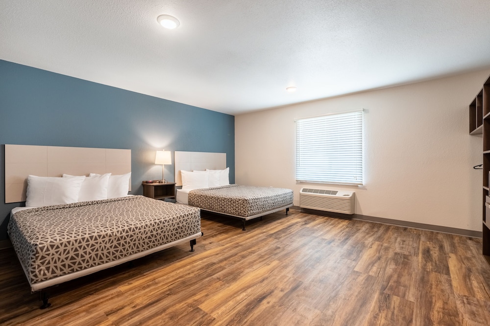 WoodSpring Suites South Brunswick Princeton - photo 14