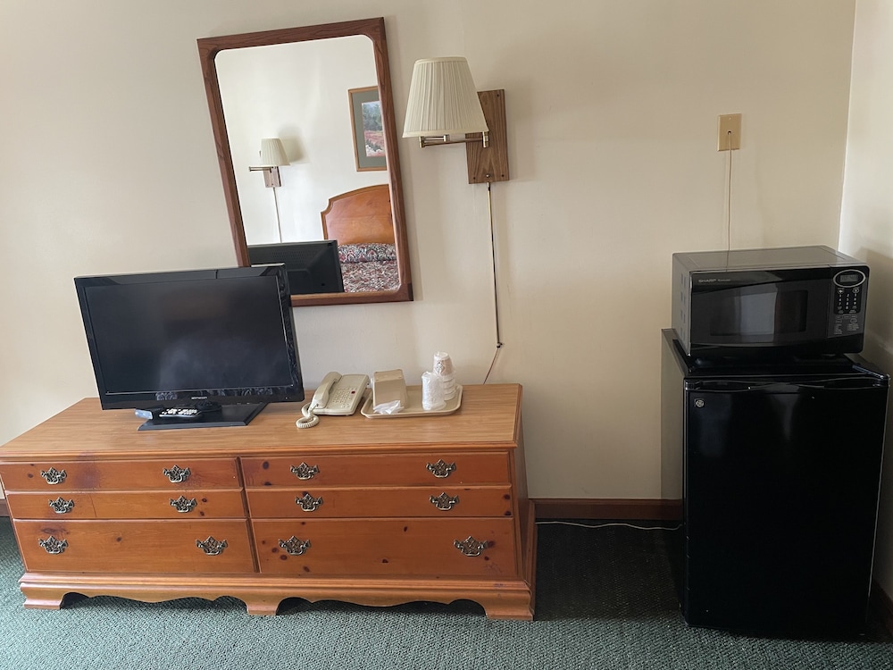 Pine Valley Motel - photo 21