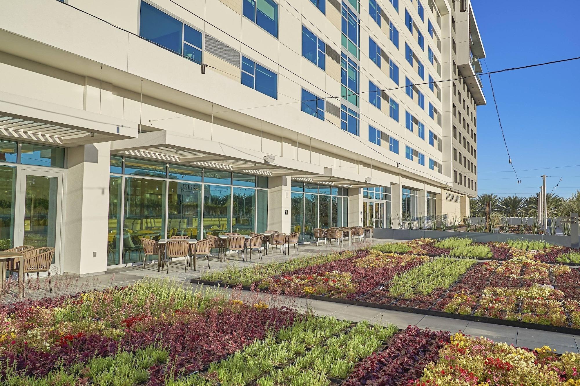 JW Marriott Anaheim Resort - photo 5