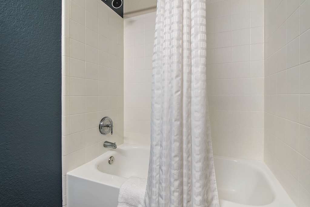 Extended Stay America Suites Miami Airport Blue Lagoon - photo 59