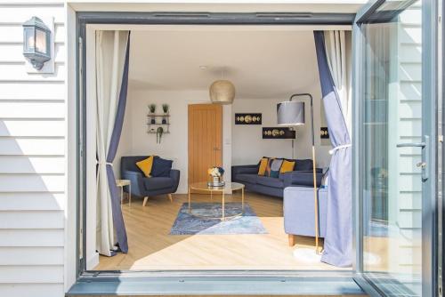 Sea Breeze 21355130 — Whitstable