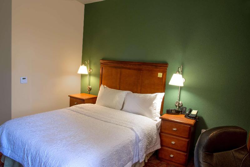 Hampton Inn Charleston Downtown - photo 13