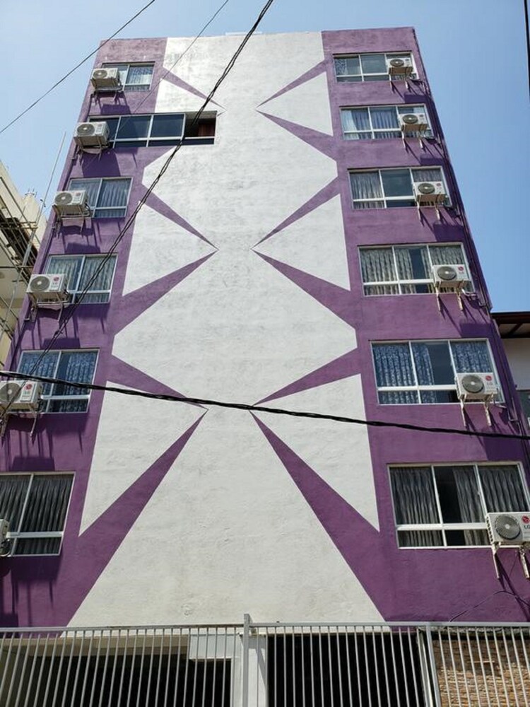 Amazinn Suites in Colombo, Sri Lanka