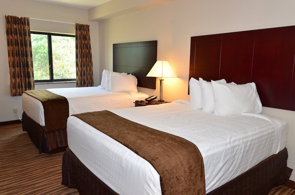 Cobblestone Inn & Suites Clarion - photo 44