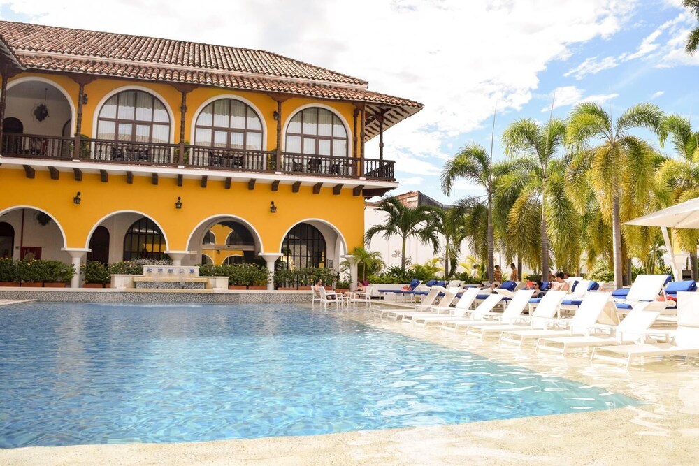 Hotel Union Girardot in Girardot City, Colombia