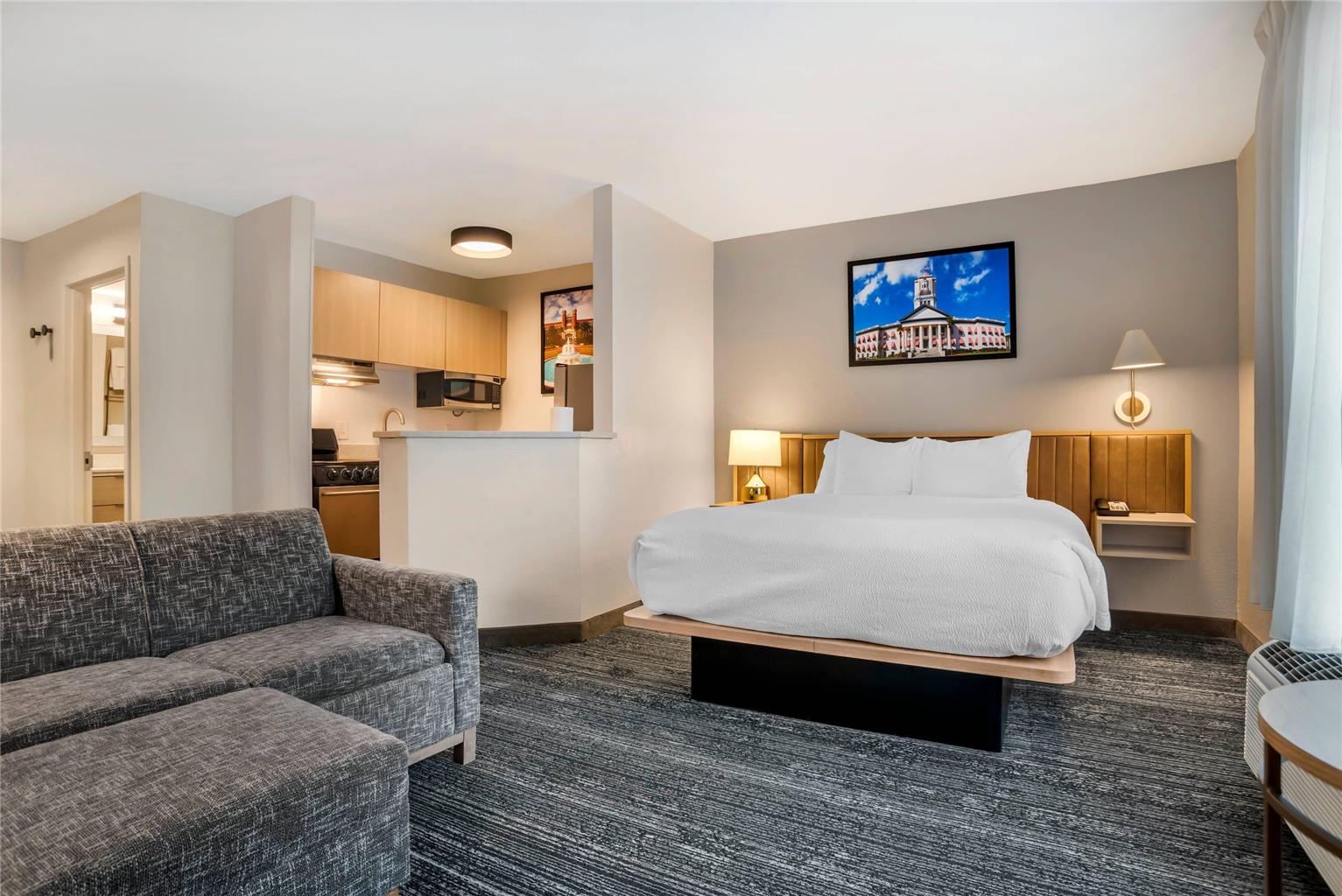 Alluxsuites at 1876 an Ascend Collection Hotel - photo 27