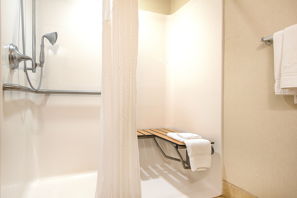 Holiday Inn Express Haskell Wayne Area by IHG - photo 17