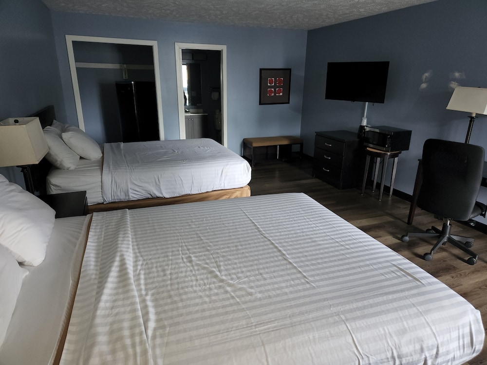Ashley Motel - photo 11