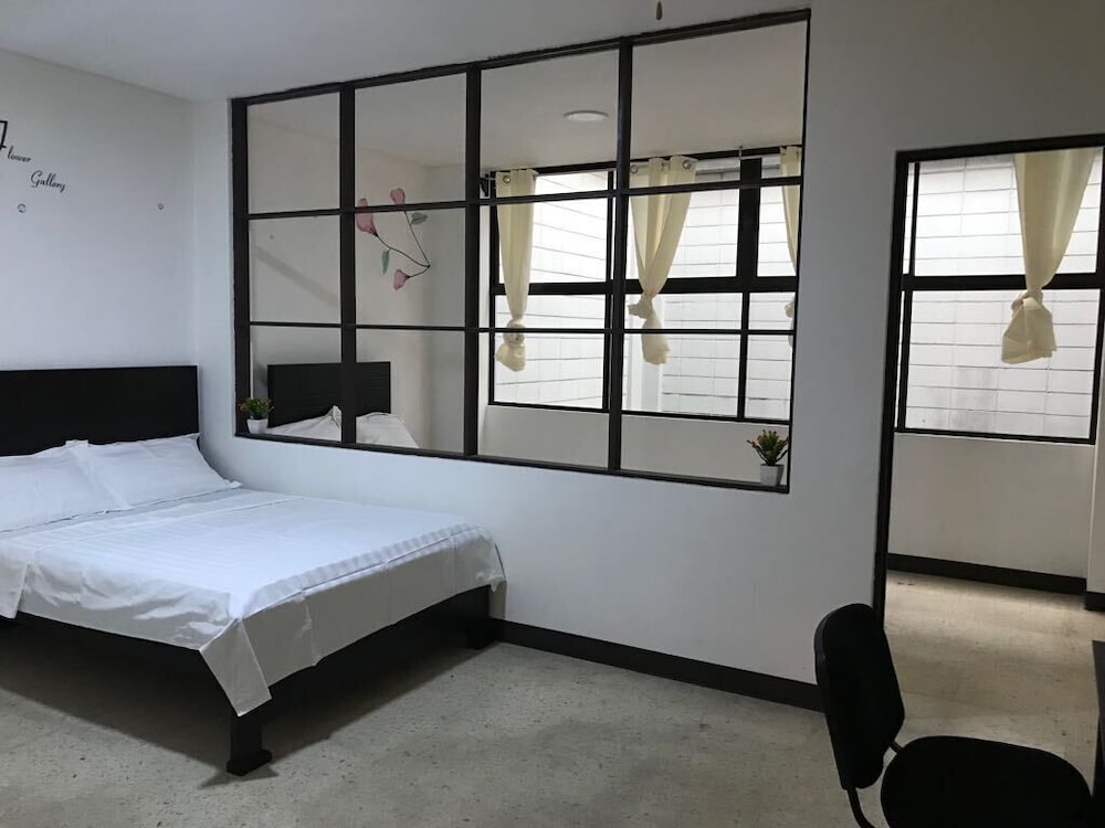 La Fortuna Rojas Dafu in San Jose, Costa Rica