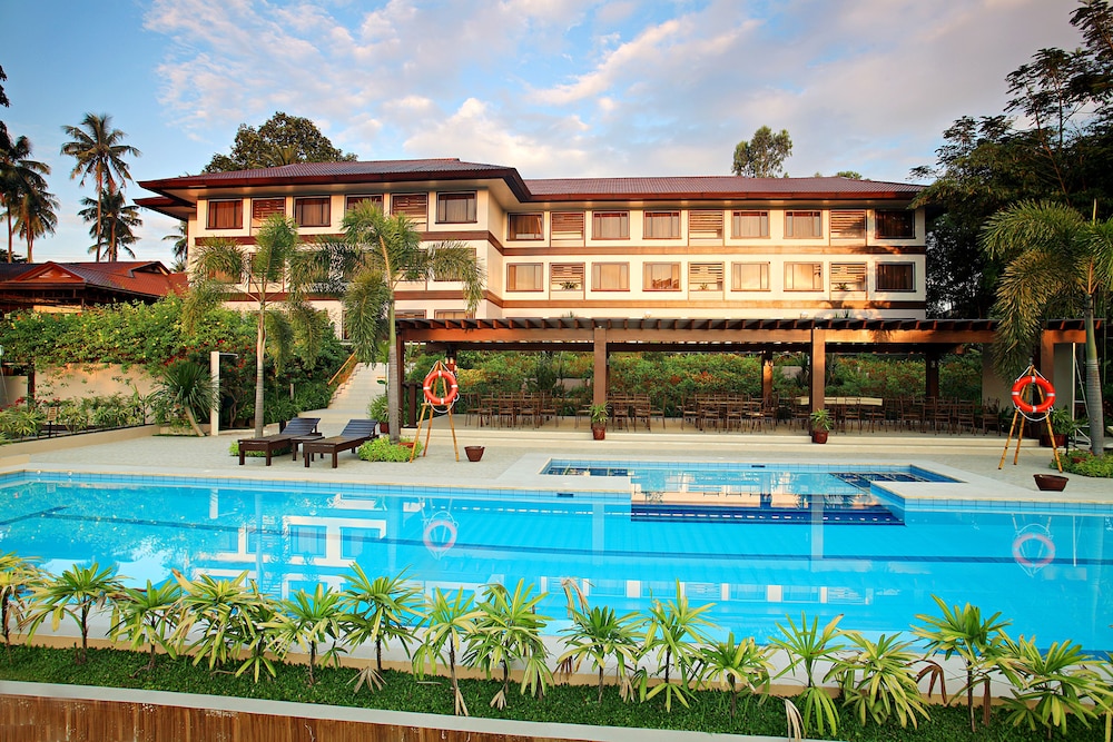 Hotel Tropika in Davao, Philippines