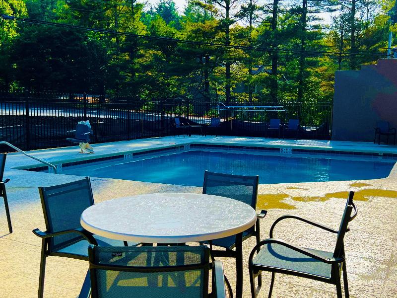 Holiday Inn Express Blowing Rock South by IHG - photo 59