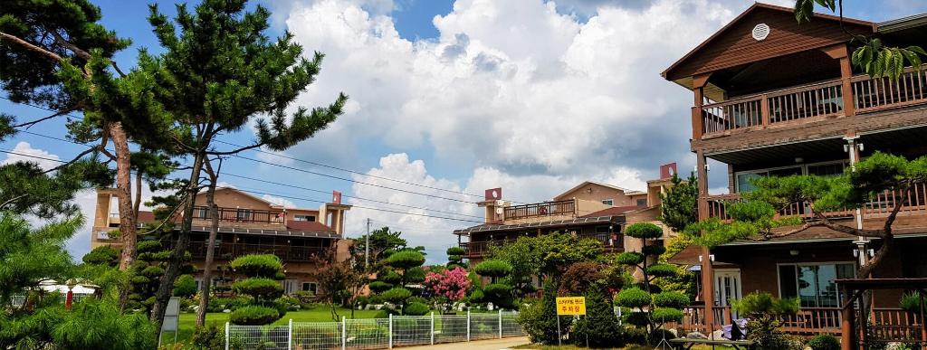Hongseung namdanghill pension — 4-Star Luxury Hotel in Hongseong, South Korea
