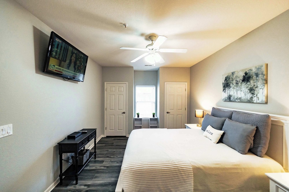 Happy Haven @ Lands End 3 BDR Resort Condo - photo 6