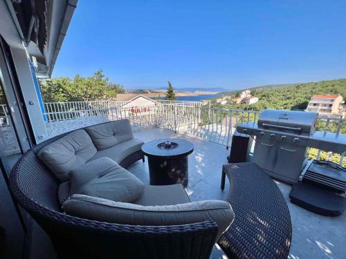 Apartment in Jadranovo 45259 — 4-Star Luxury Hotel in Jadranovo, Croatia