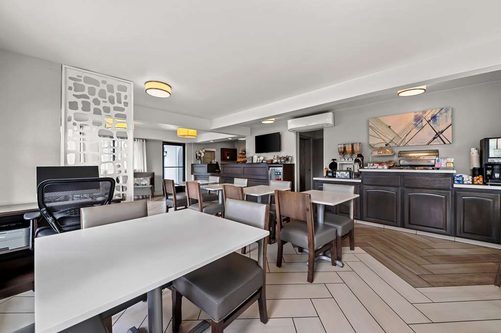 Best Western Los Alamitos Inn & Suites - photo 16