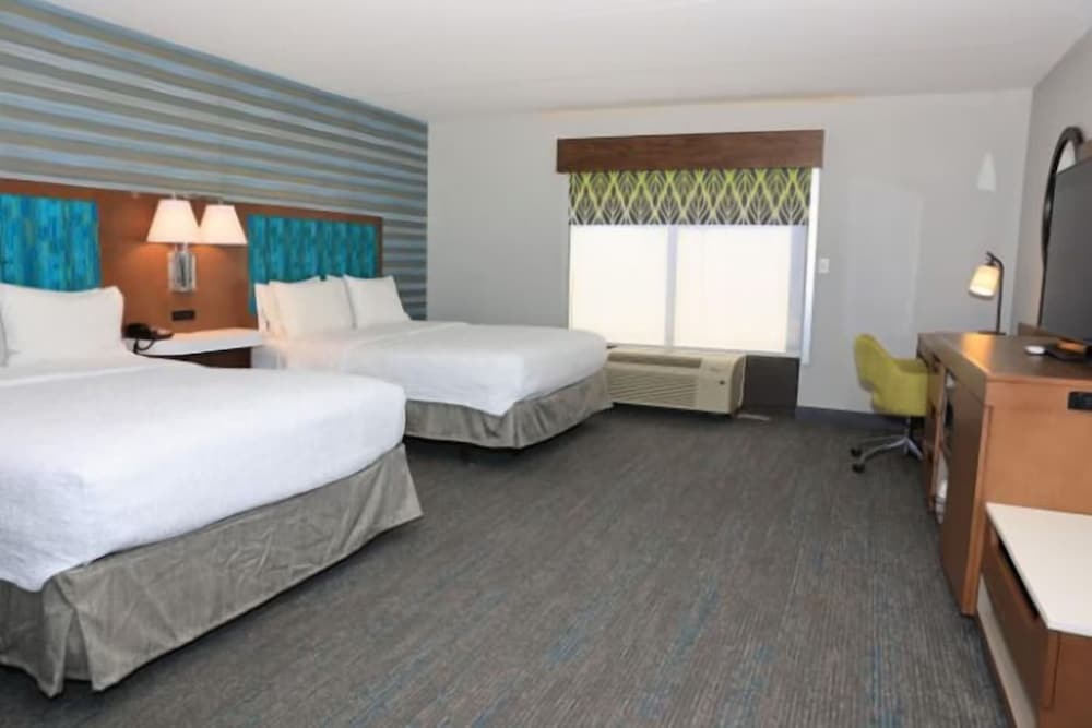 Hampton Inn Atlanta Canton - photo 7
