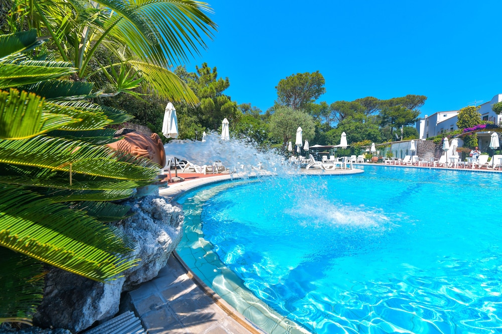Hotel Pineta - carbon neutral hotel in Ischia