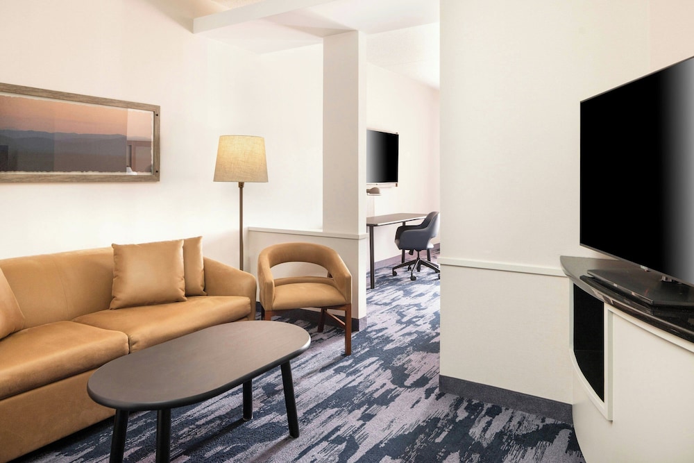 Fairfield Inn & Suites by Marriott Buffalo Airport - photo 16