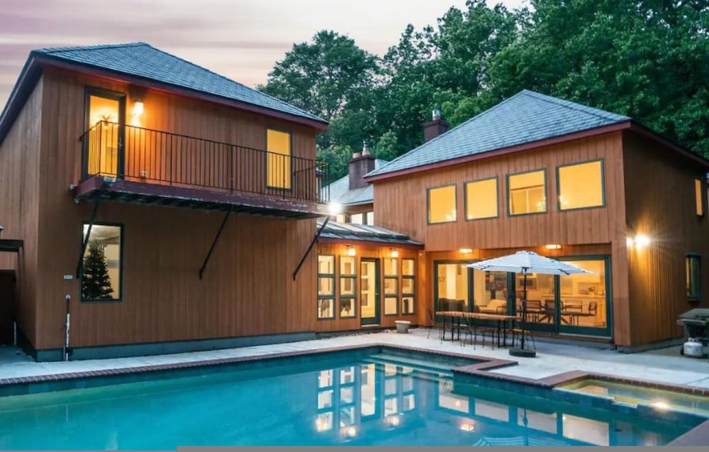 Soleil Manor White Plains — hotel in Coffeyville