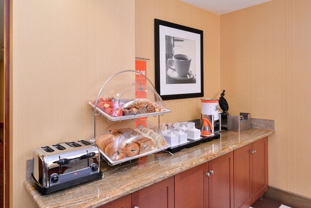 Hampton Inn Martinsburg - photo 48
