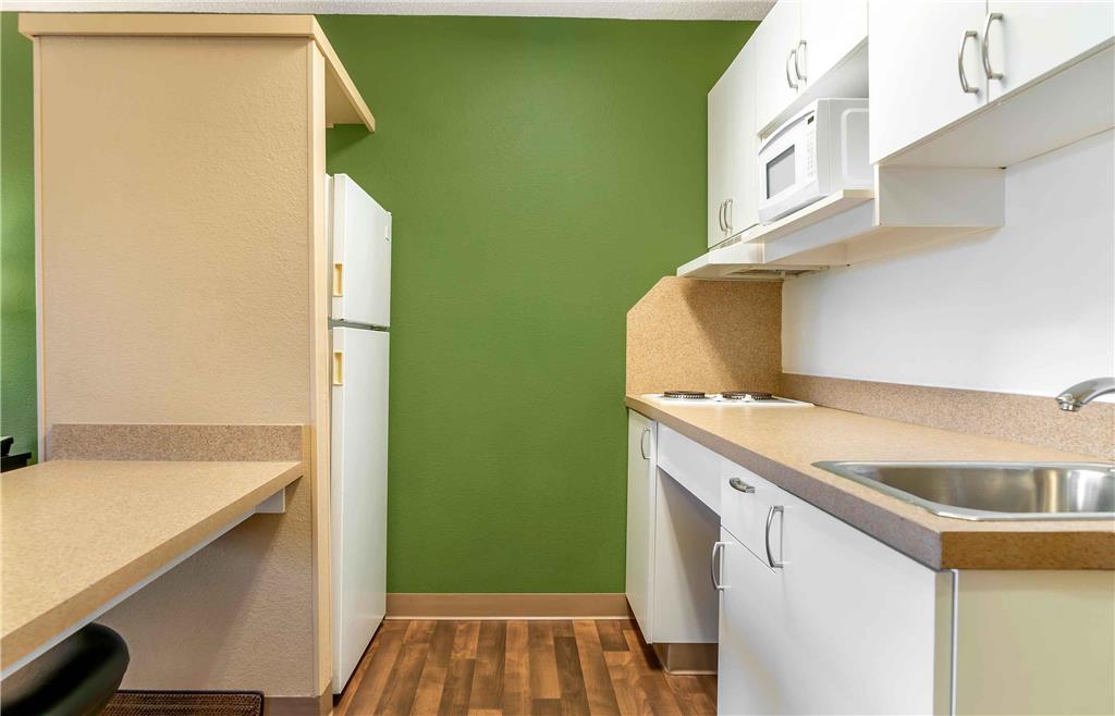 Extended Stay America Suites Toledo Holland - photo 21