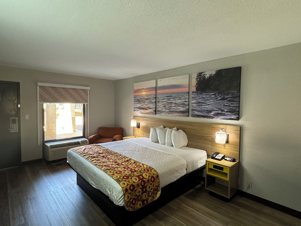Days Inn by Wyndham Longview South - photo 10